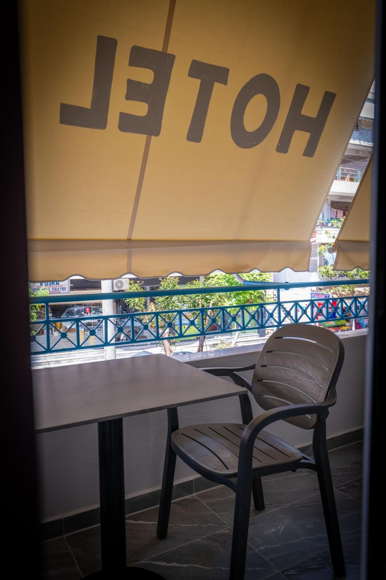 Hotel Porti Saranda Kültér fotó
